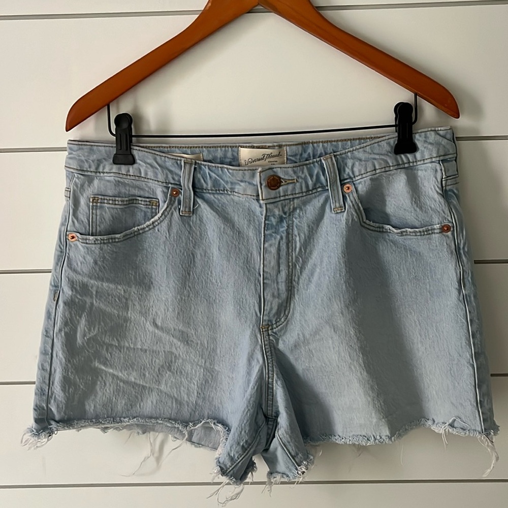 💥$5 SALE💥Denim cut off shorts Size:14